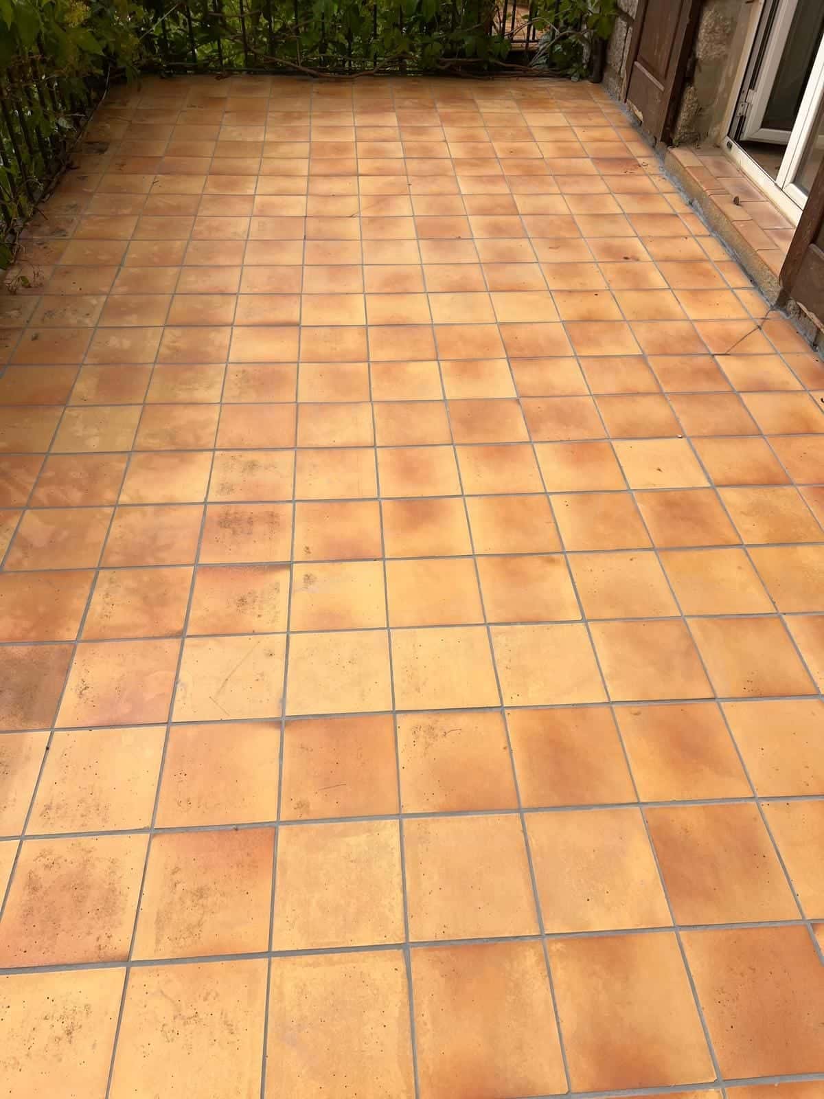 La même terrasse après nettoyage